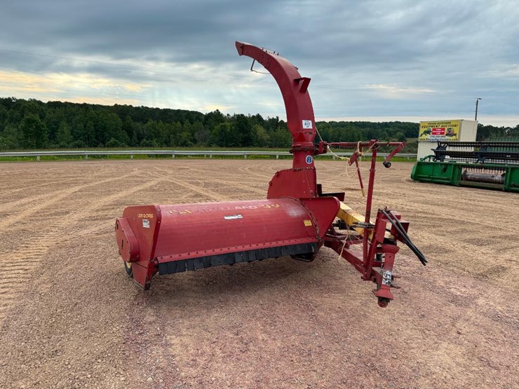 new-holland-38-image-1