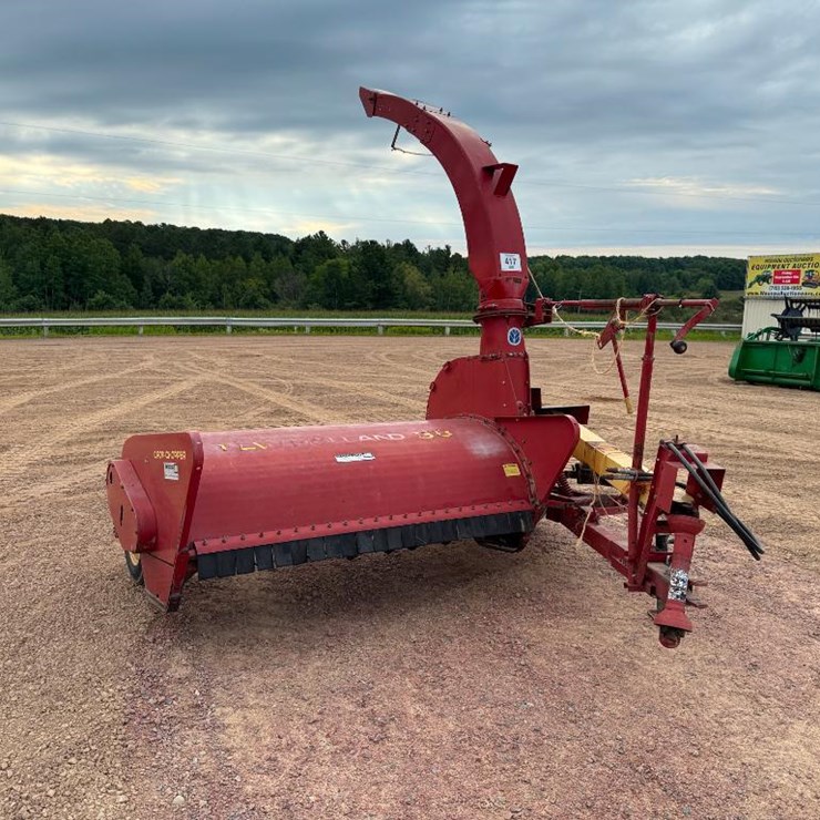 NEW HOLLAND 38