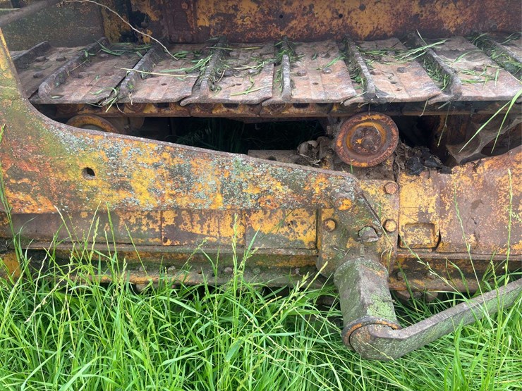 caterpillar-r5-crawler-and-blade-image-22