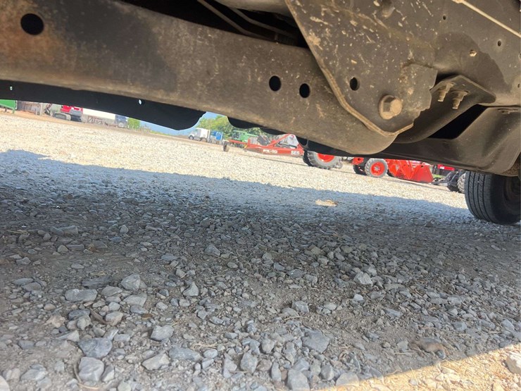 ford-f350-xl-image-26