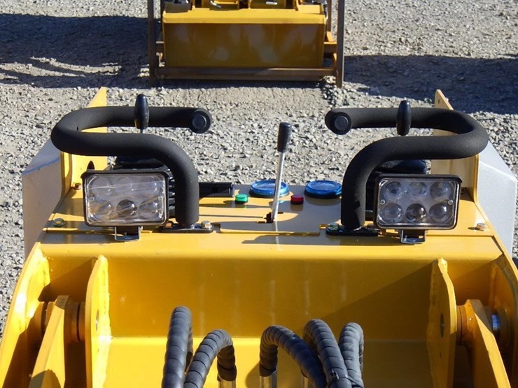 2025-aboss-gh350-skid-steer-tracked-loader-image-10