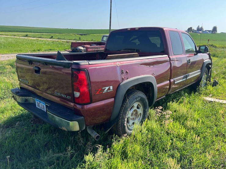 extended-cab-chevy-image-5