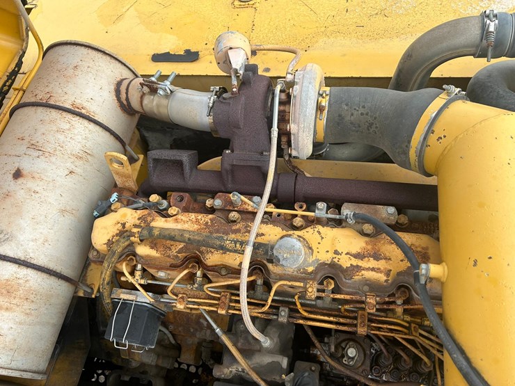 2000-deere-330-lc-image-48