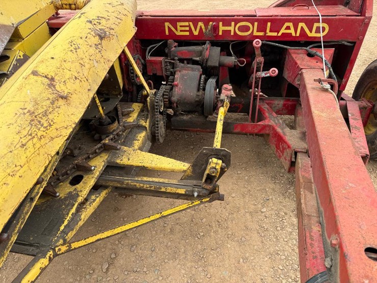 new-holland-770-image-11