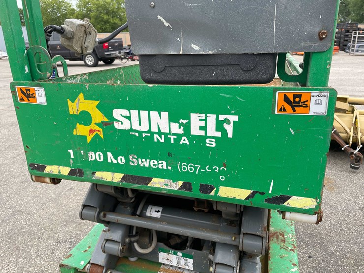 #1368-•-19'-scissor-lift-(o2)-image-5