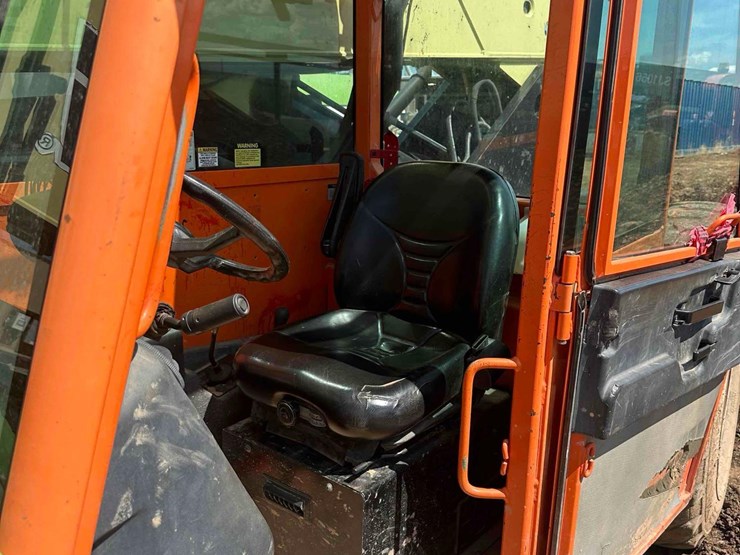 2013-jlg-telehandler-image-12