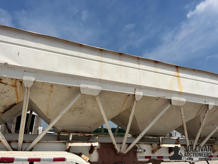 1995-ray-man-t/a-fertilizer-tender-trailer-image-15