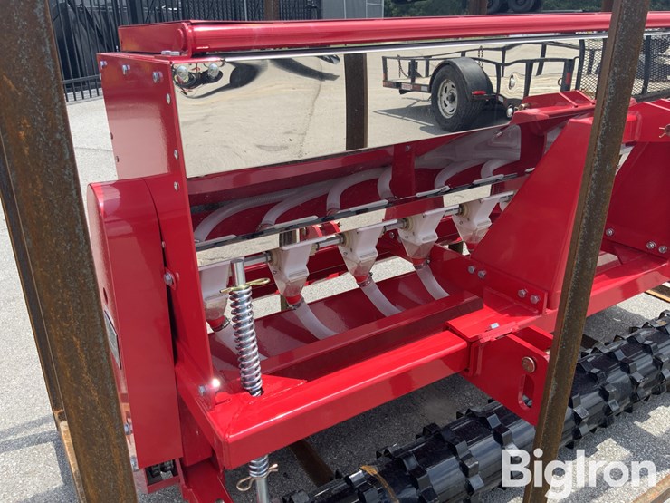 2025-agt-stsd10-3-pt/skid-steer-no-till-drill-image-13