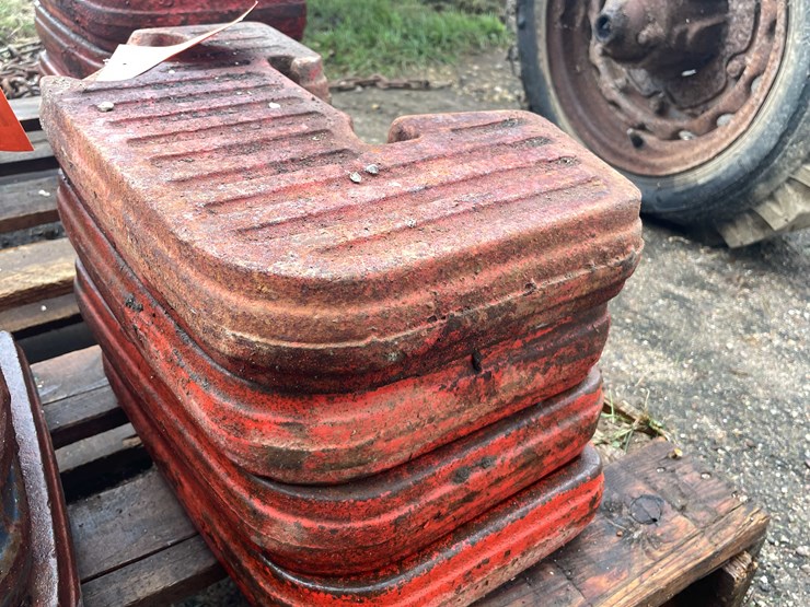 #7481-•-(4)-tractor-weights-image-1