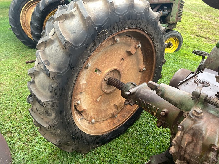 #6672-•-1942-john-deere-tractor-image-15