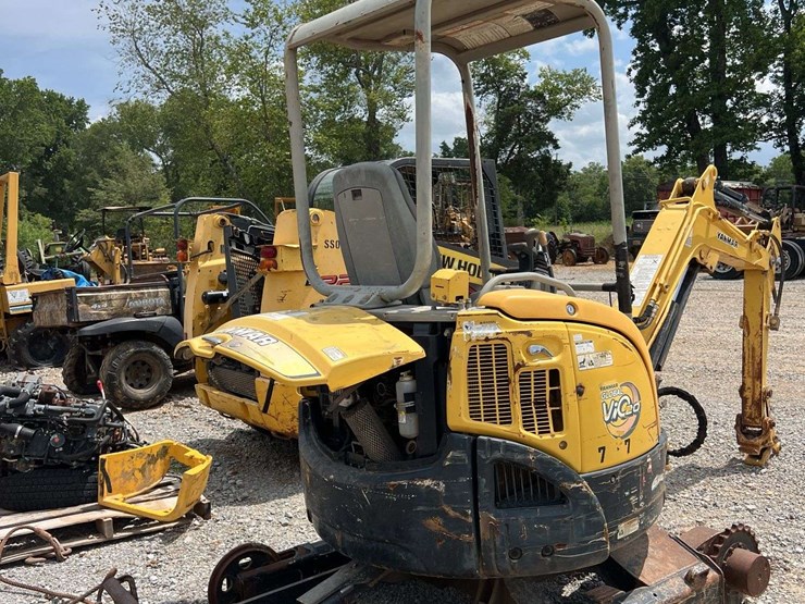 yanmar-vio20-image-4