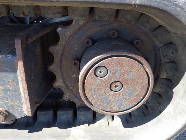 2019-deere-17g-image-35