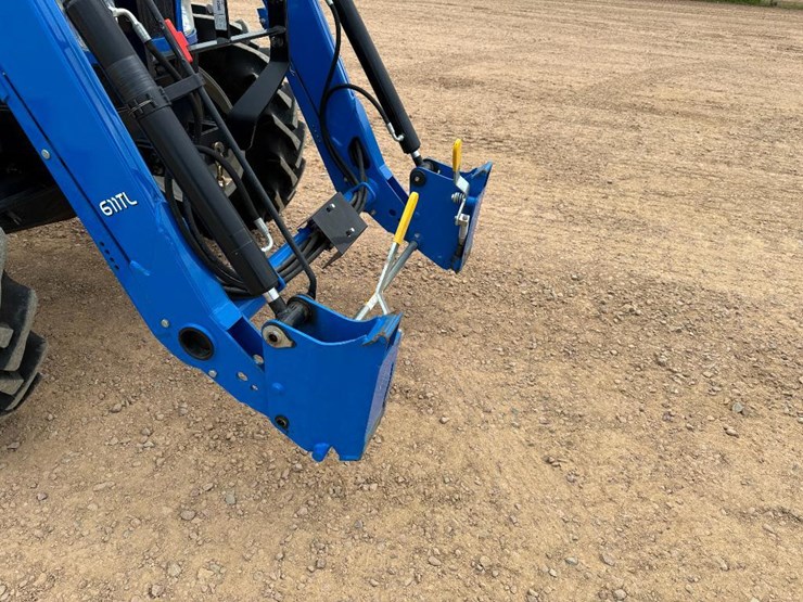 2019-new-holland-workmaster-70-image-15