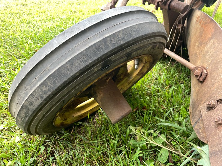 #7469-•-john-deere-plow-image-10