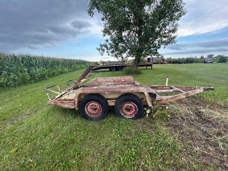trailer-with-ramps-image-6