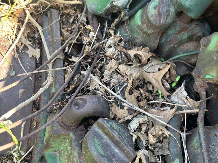 john-deere-70-image-23