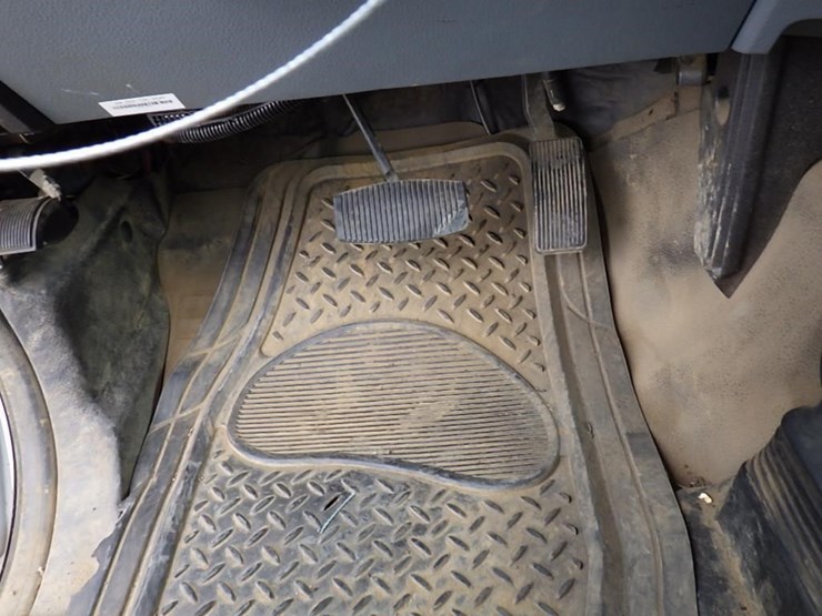 2013-ford-f550-image-29