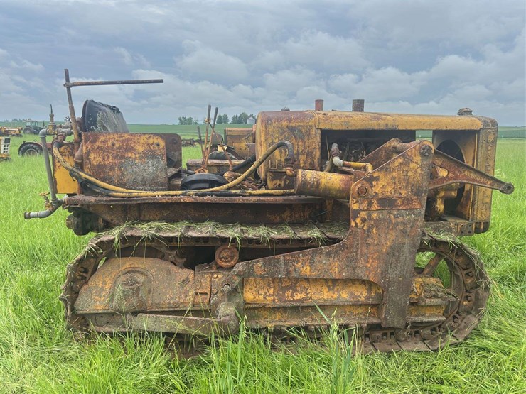 caterpillar-r5-crawler-and-blade-image-7