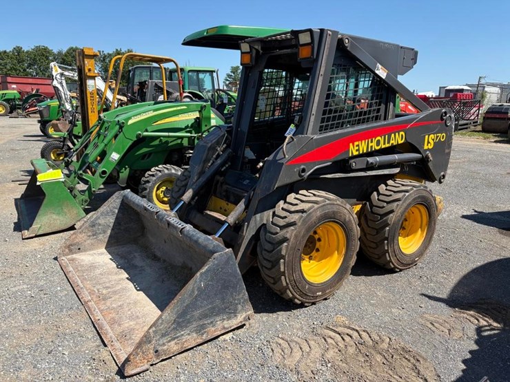 2005-new-holland-ls170-image-1