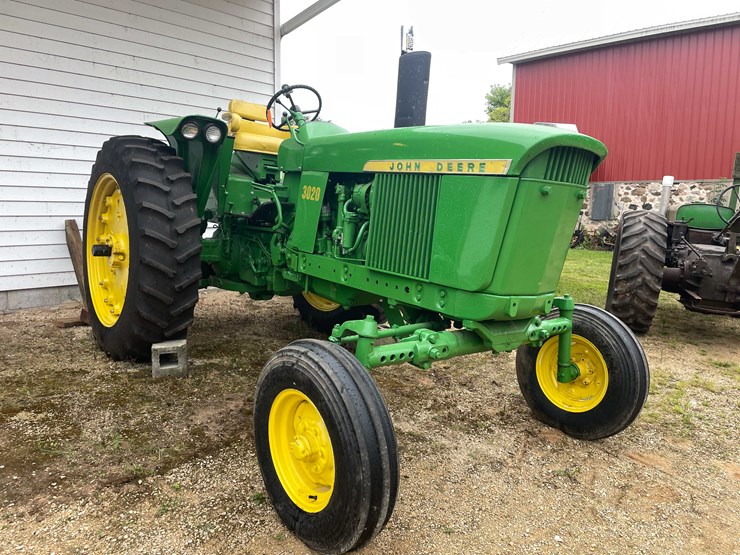 #6668-•-1971-john-deere-tractor-image-2