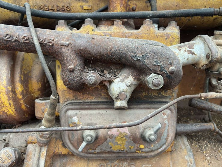 caterpillar-forty-diesel-crawler-image-33