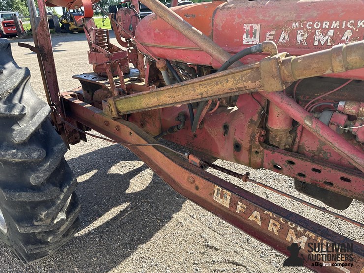 1940-farmall-h-2wd-tractor-w/hyd-loader-&-trip-bucket-image-19