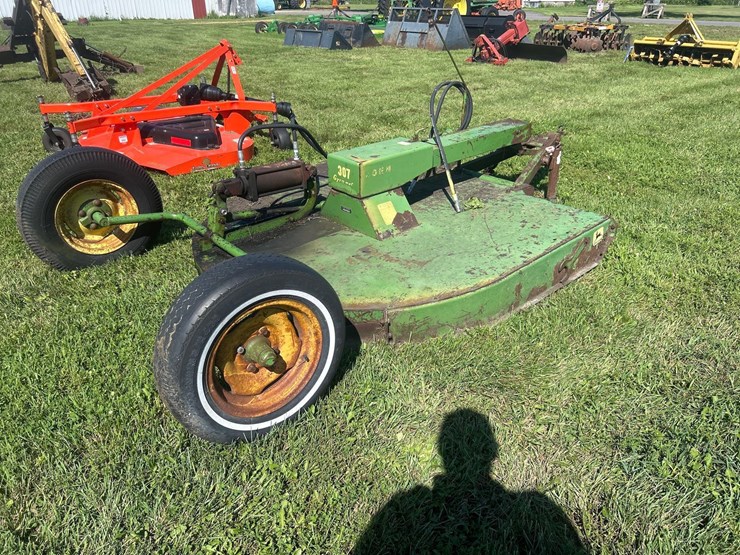 john-deere-307-image-5