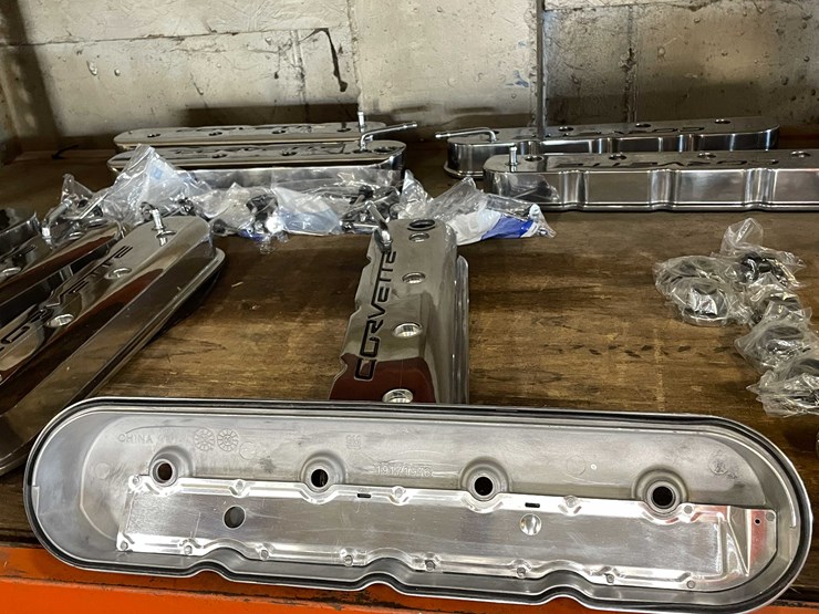 #2130-•-gm-corvette-valve-covers-(pr4)-image-8