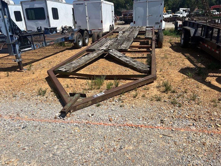 28'-john-deere-donahue-t/a-equipment-trailer-image-1
