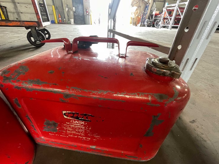 #2109-•-mercury-gas-tanks-(t14)-image-2