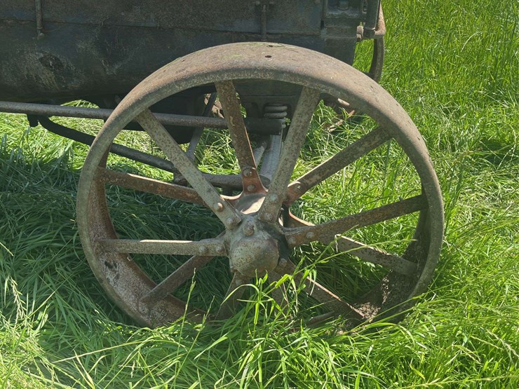 mccormick-deering-10-20-image-13