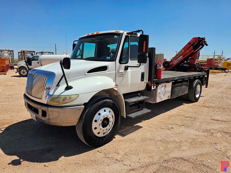 2003-international-durastar-4300-image-15