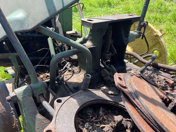 john-deere-70-image-21