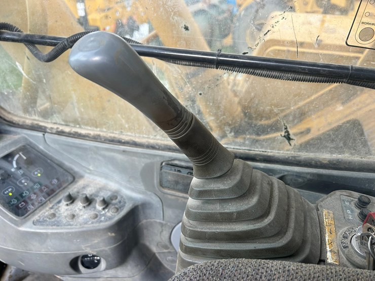 2000-deere-330-lc-image-58