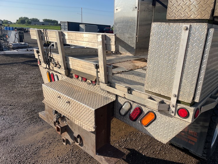 #6287-•-2005-chevy-c4500-4x4-service-truck-image-19