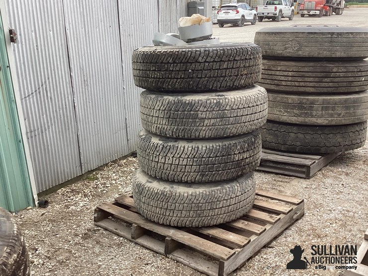 245/75r17-tires-&-rims-image-4