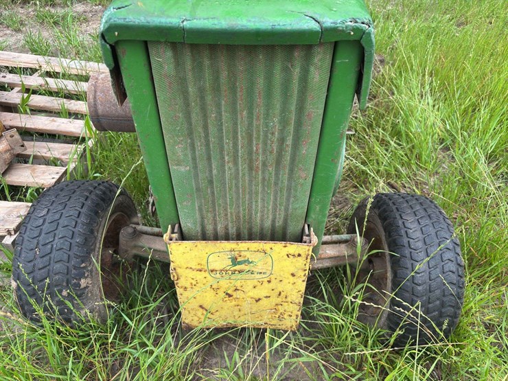 john-deere-110-image-21
