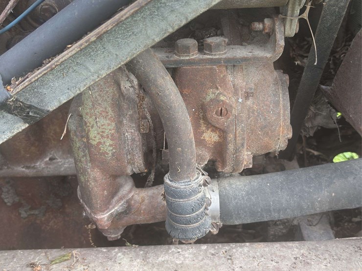 oliver-cleatrac-adh-crawler-image-18