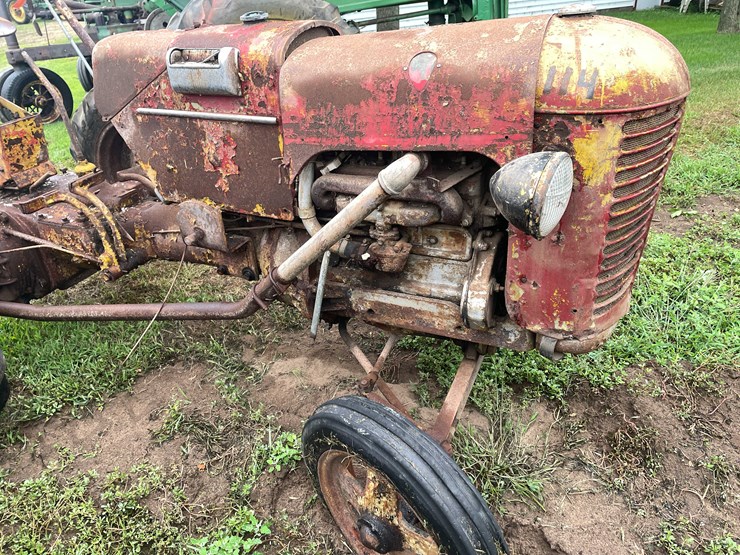 #6678-•-case-parts-tractor-image-19