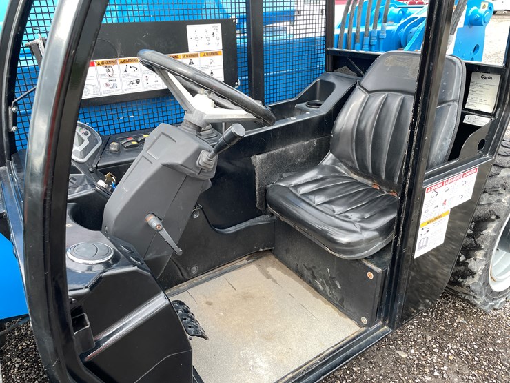 #6274-•-2014-genie-5519-5,500lbs-mini-telehandler-image-25
