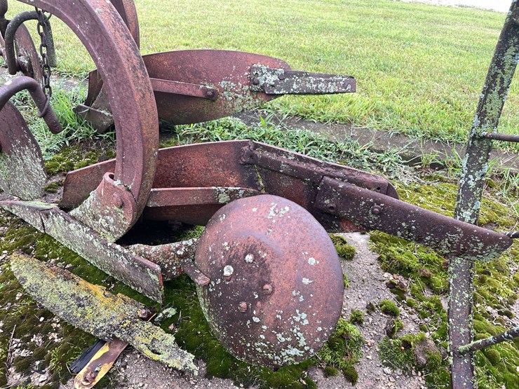 #7492-•-antique-plow-image-15