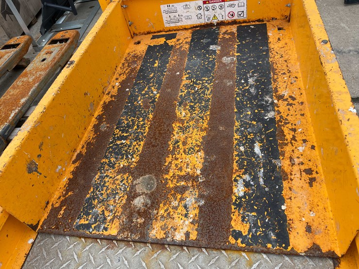 #1369-•-10'-scissor-lift-(o2)-image-35