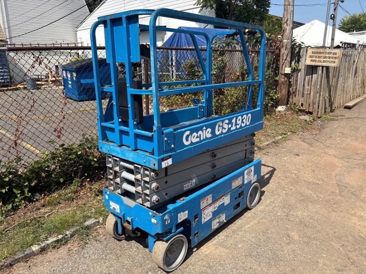 genie-gs1930-image-2