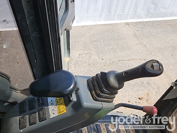 2021-bobcat-e35-image-54