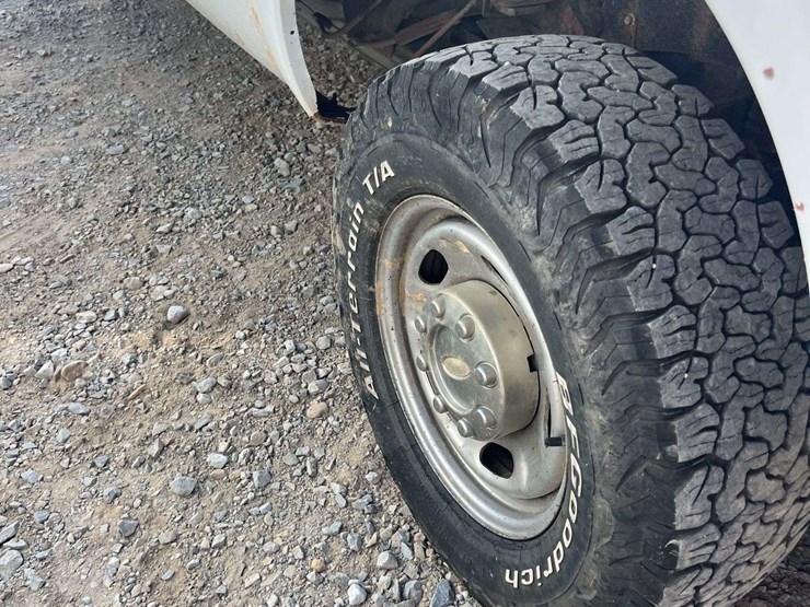 2012-ford-f250-xl-image-27
