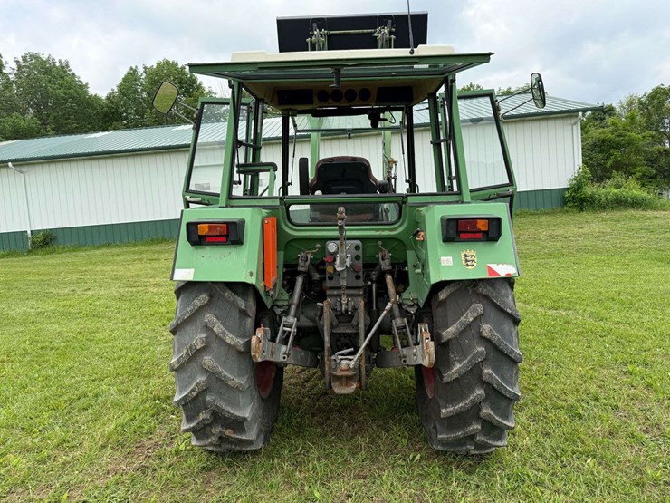 one-owner-fendt-305-lsa-with-loader-image-19