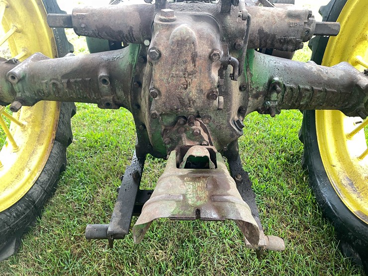 #6676-•-john-deere-parts-tractor-image-16