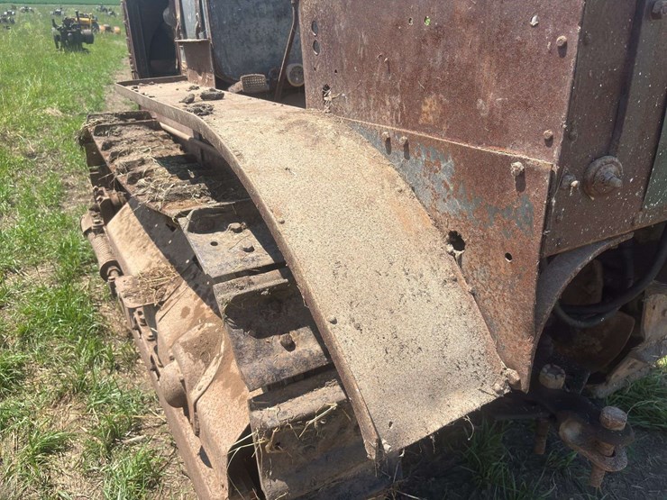 caterpillar-twenty-crawler-image-59