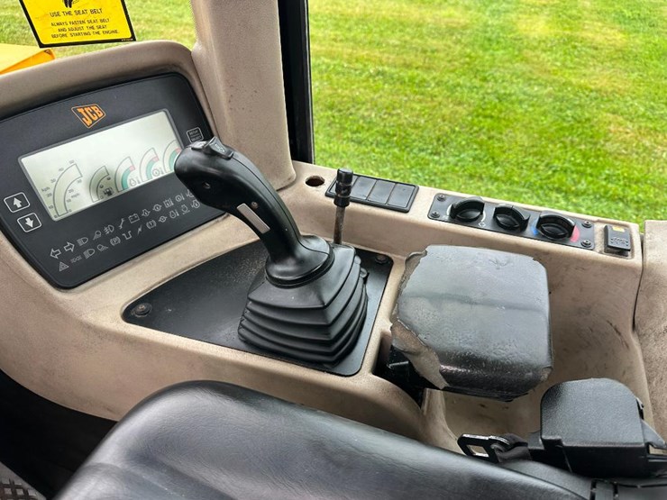 2002-jcb-411ht-image-46