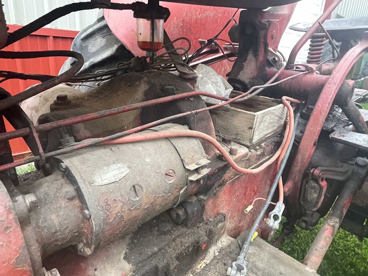 #6683-•-international-tractor-image-22